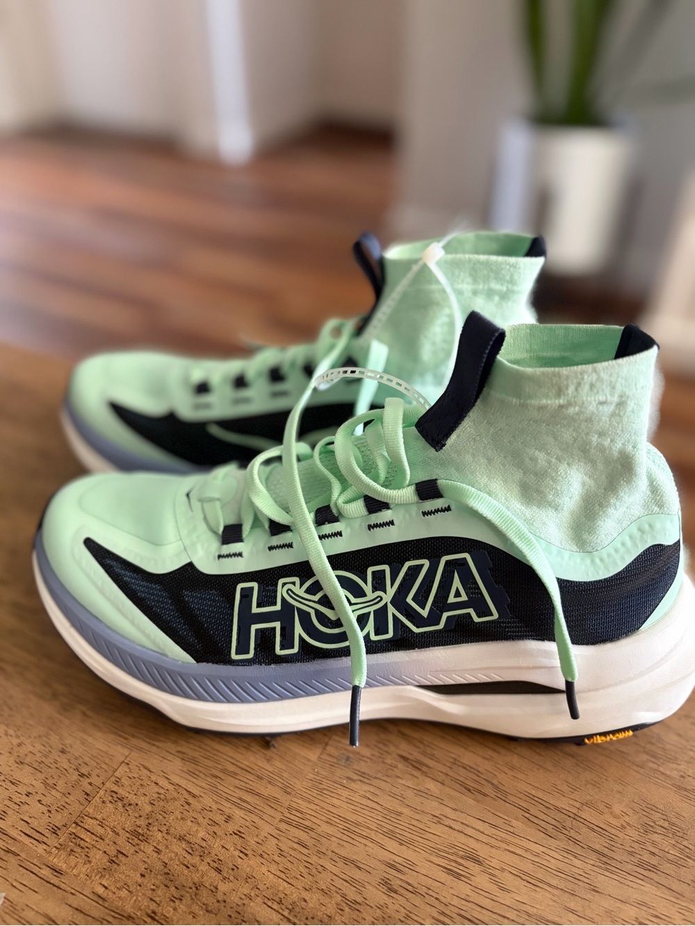 Hoka Tecton X3 trail running shoes Mint and Black